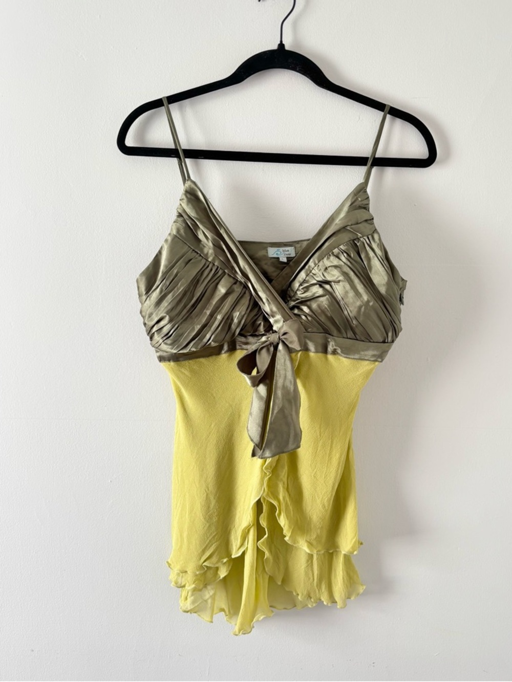 Blue River Silk Vintage Cami Tank Top Flutter Hem V-Neck Y2K Tie Front Green